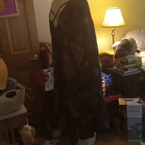 Criss-cross back dress - Picture 2 of 9